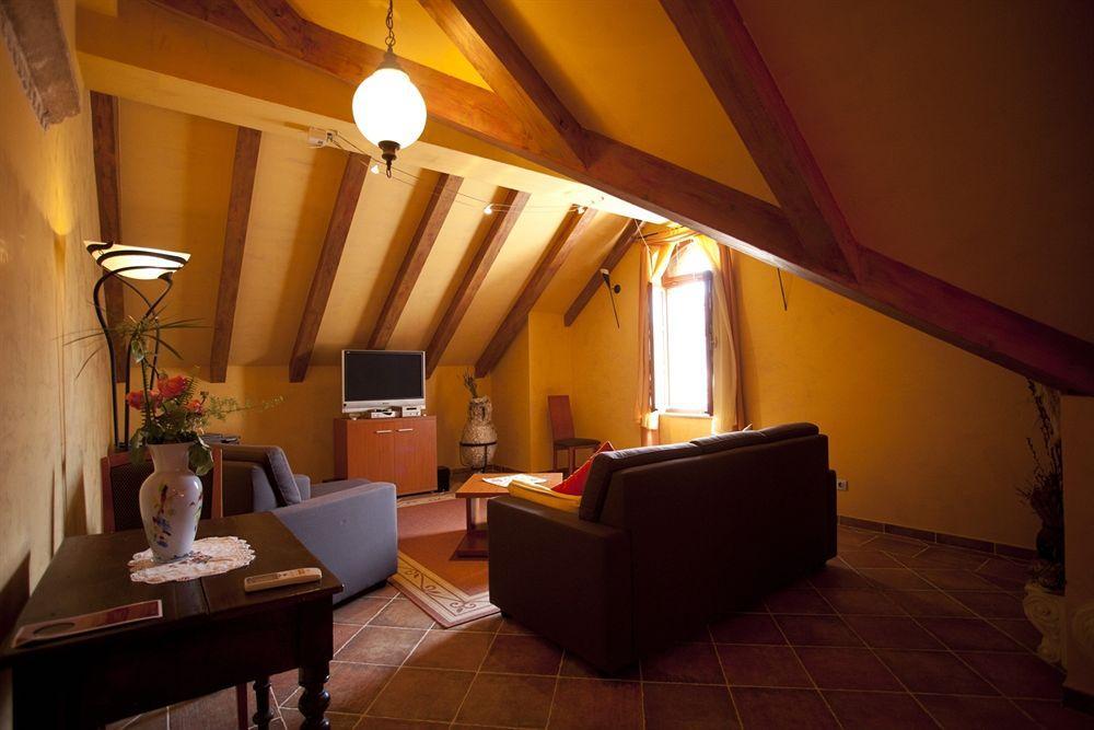 Nora Hotel 3*
